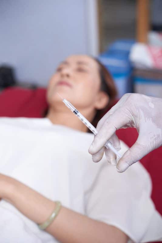 איך להיפטר מסנטר כפול ללא ניתוח