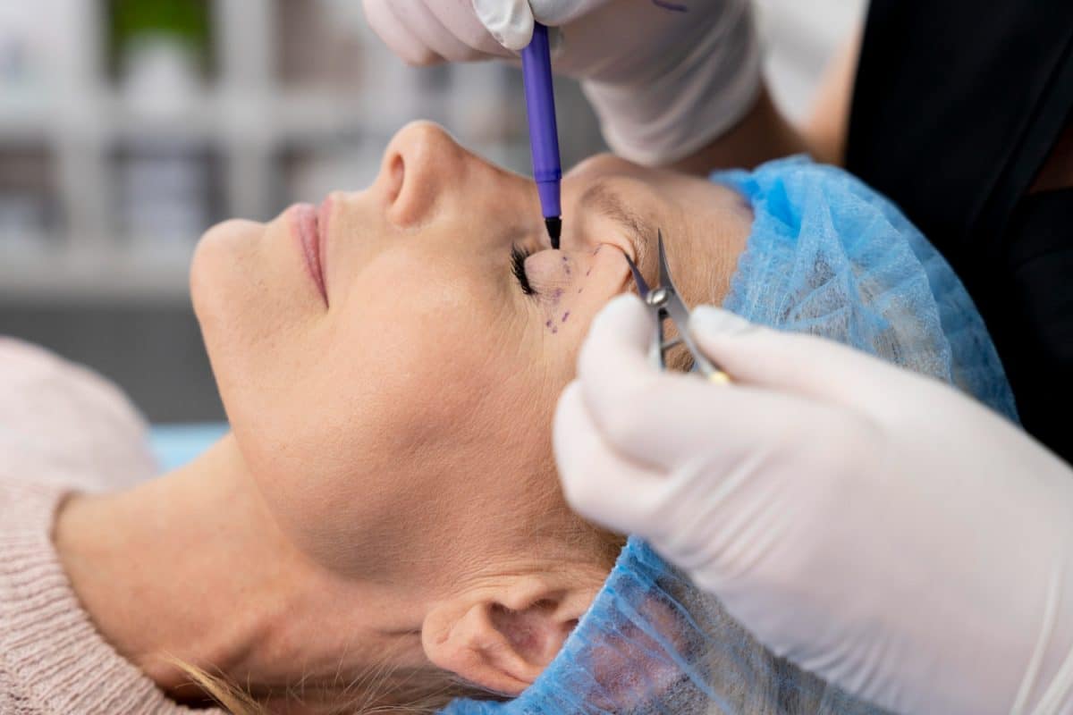 פלסטיקאי מומחה לניתוחי פנים