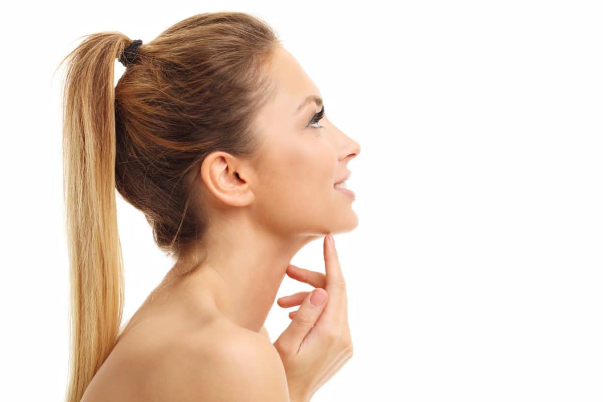 איך להעלים סנטר כפול