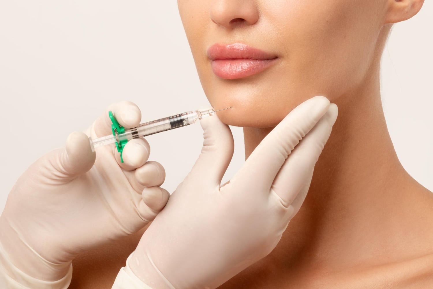 עיצוב קו הלסת והסנטר